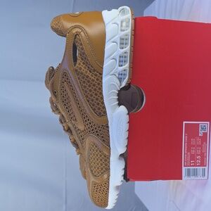 Nike AIR ZOOM SPIRIDON CAGE 2 Gold Mesh Sneakers